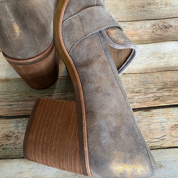 Sofft Metallic Bronze Suede Penny Loafers 11 - Picture 8 of 10